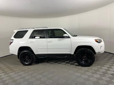 2018 Toyota 4Runner SR5 Premium 4WD (Natl)