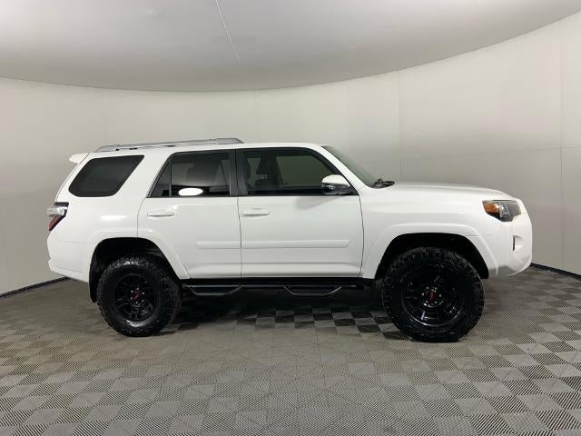 2018 Toyota 4Runner SR5 Premium 4WD (Natl)
