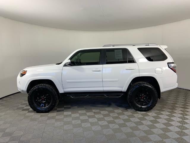 2018 Toyota 4Runner SR5 Premium 4WD (Natl)