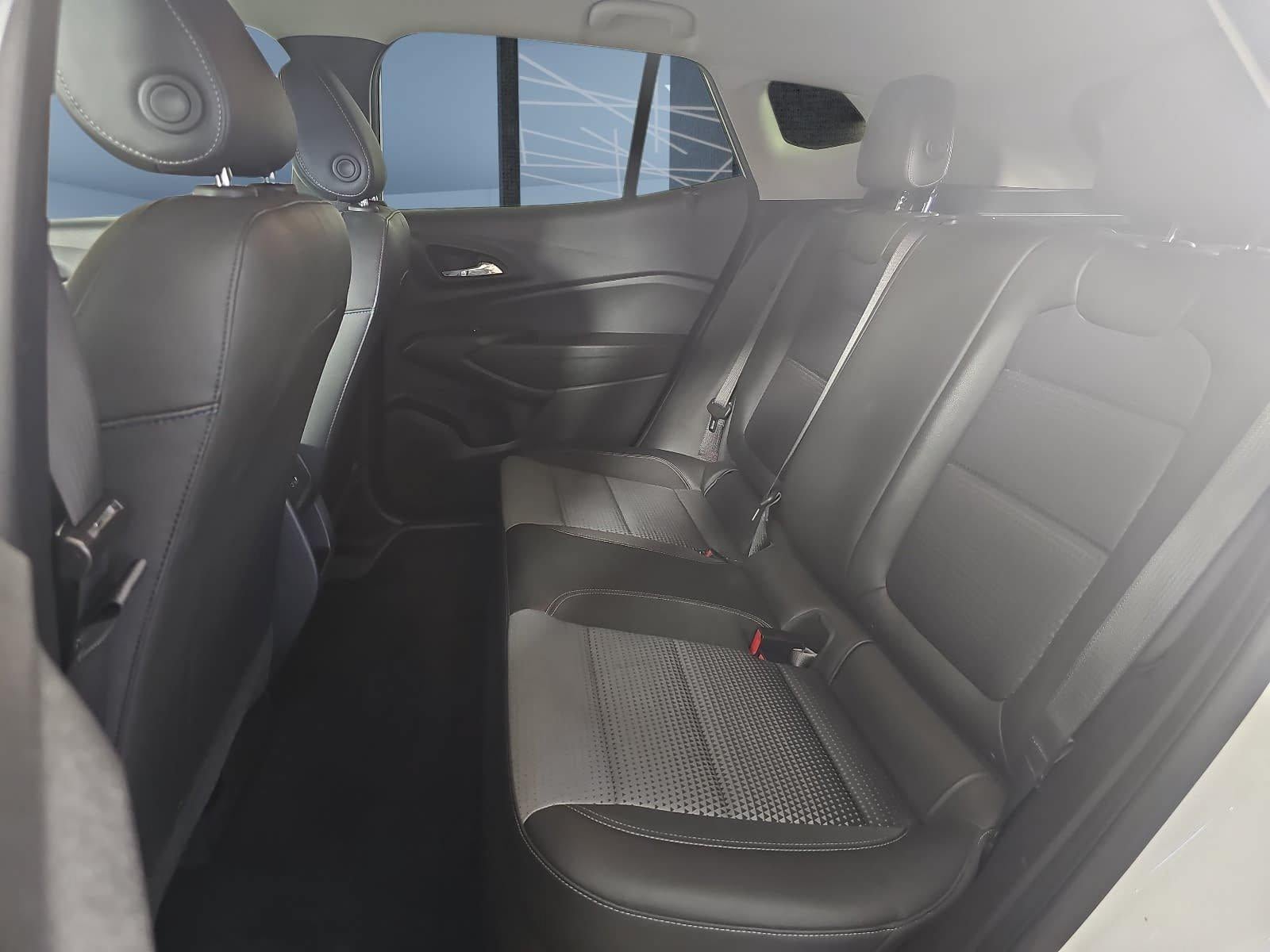 2025 Chevrolet Trax FWD 4dr LT