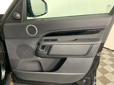 2023 Land Rover Discovery P300 S R-Dynamic