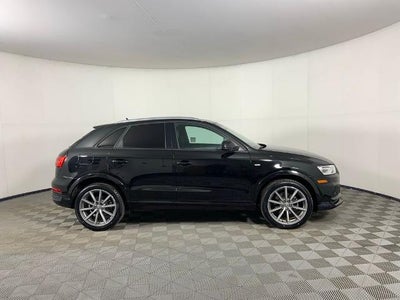 2018 Audi Q3 2.0 TFSI Sport Premium FWD