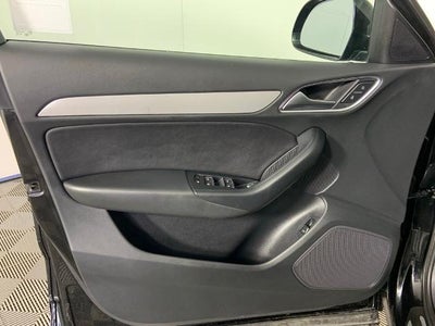 2018 Audi Q3 2.0 TFSI Sport Premium FWD