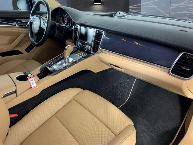 2013 Porsche Panamera 4dr HB
