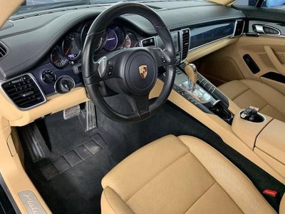 2013 Porsche Panamera 4dr HB