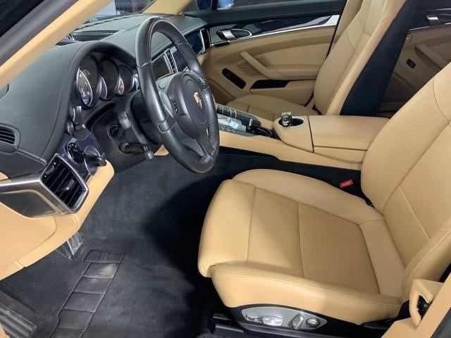 2013 Porsche Panamera 4dr HB