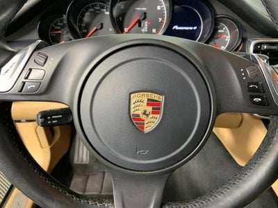 2013 Porsche Panamera 4dr HB