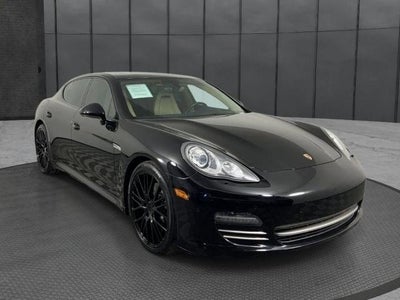 2013 Porsche Panamera 4dr HB