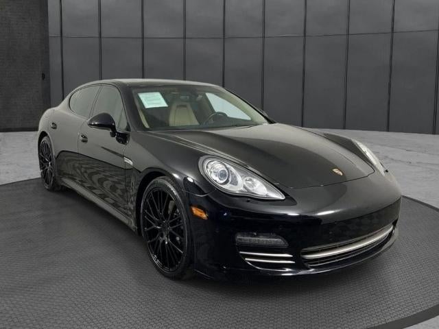 2013 Porsche Panamera 4dr HB