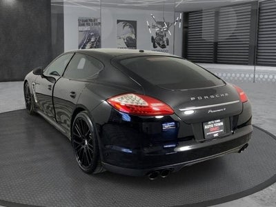2013 Porsche Panamera 4dr HB