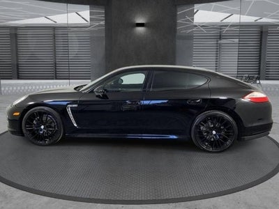 2013 Porsche Panamera 4dr HB