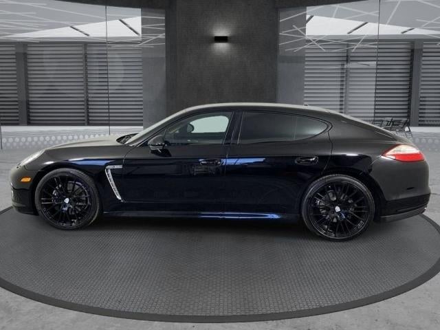 2013 Porsche Panamera 4dr HB